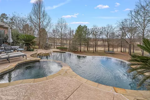 38 Golf Club Dr, Haughton, LA 71037