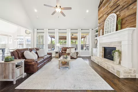 Living - 1402 Devonshire Dr, Celina, TX 75009 photo 1 of 2