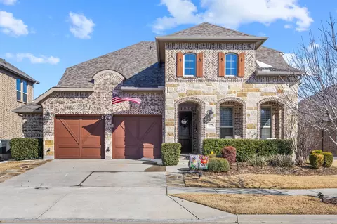 813 Pier St, Aubrey, TX 76227