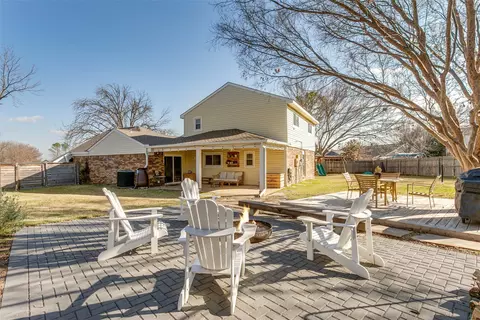1225 Sleepy Hollow Ct, Grapevine, TX 76051