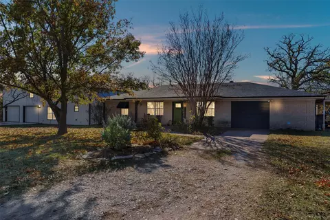 406 N Oak Ln, Tolar, TX 76476