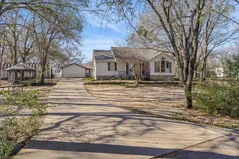 213 Westview Dr, Gun Barrel City, TX 75156