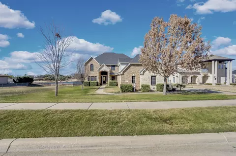 415 Breezeway Ct, Cedar Hill, TX 75104