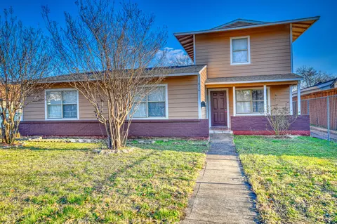 826 Ryan Rd, Dallas, TX 75224