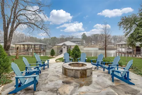 150 Bayside Dr, Malakoff, TX 75148