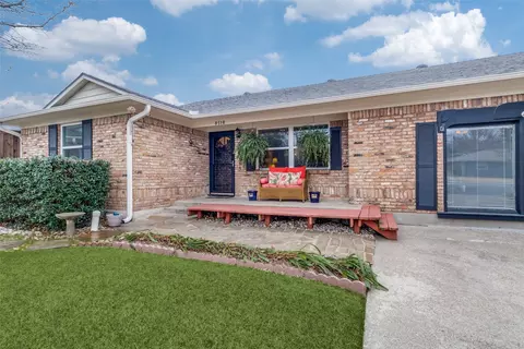 8518 Sweetwood Dr, Dallas, TX 75228