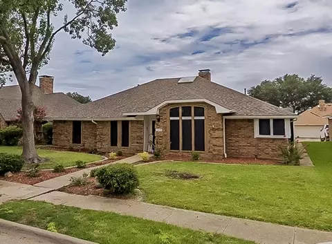 1230 Terrace Dr, Mesquite, TX 75150