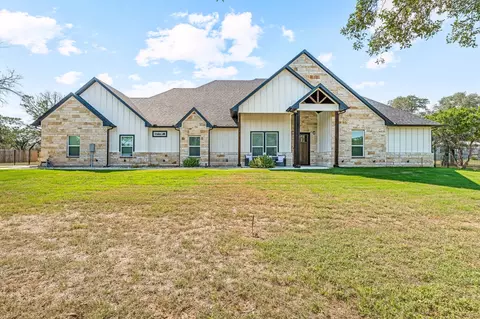 6803 Athens Dr, Weatherford, TX 76087