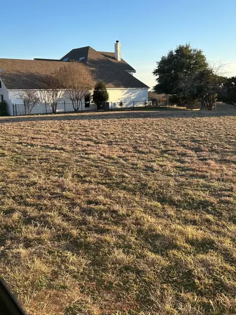 7233 Carnoustie Dr, Cleburne, TX 76033