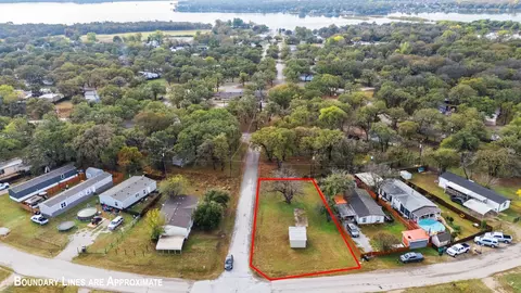 1405 N Pelican Dr, Pelican Bay, TX 76020