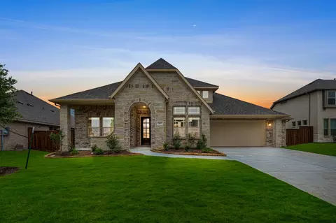 2112 Redding Dr, Venus, TX 76084