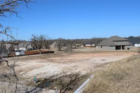 107 Heritage Dr, Boyd, TX 76023