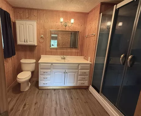 Bath - 2015 E 5th St, Tyler, TX 75701 photo 3 of 3