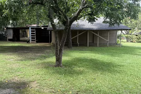 Exterior - 2015 E 5th St, Tyler, TX 75701 photo 4 of 7