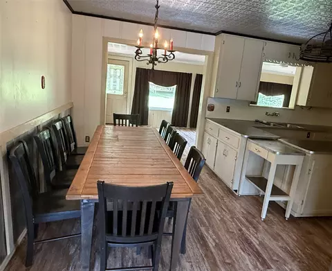 Dining - 2015 E 5th St, Tyler, TX 75701 photo 1 of 1