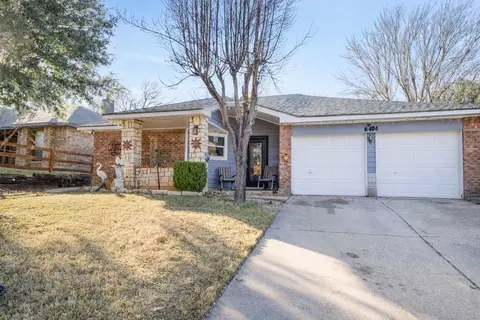 6404 Peggy Dr, Fort Worth, TX 76133