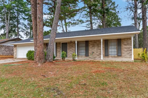 2814 Silver Pine Ln, Shreveport, LA 71108