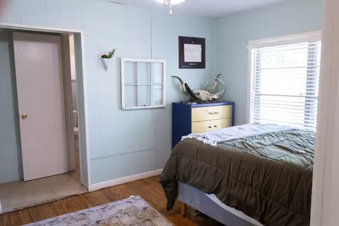Bedroom - 702 E Gilbert, Henrietta, TX 76365 photo 1 of 5