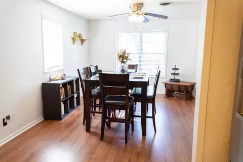 Dining - 702 E Gilbert, Henrietta, TX 76365 photo 2 of 2
