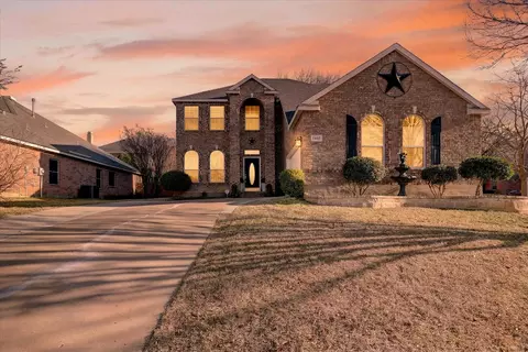 1417 Blue Gill Ln, Crowley, TX 76036