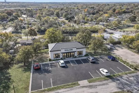 213 W Eldred St #1, Burleson, TX 76028