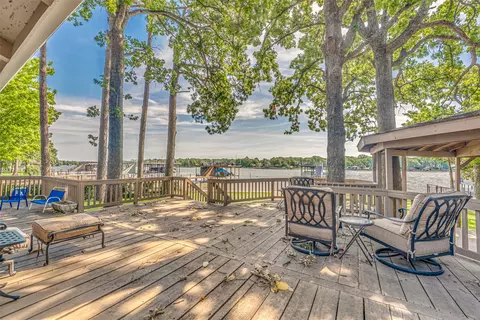 113 Crestwood Cir, Enchanted Oaks, TX 75156