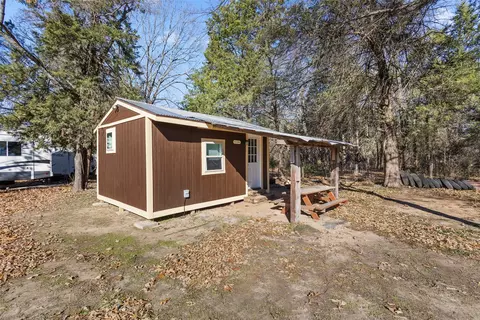 500 James Butler Bonham Dr, Honey Grove, TX 75446