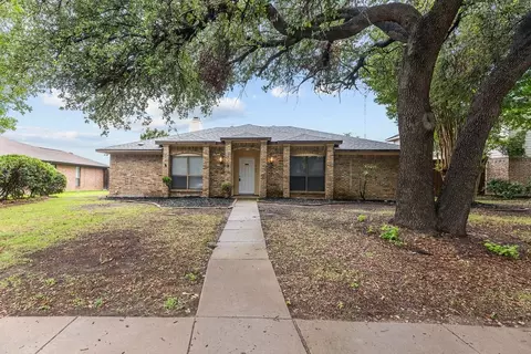 3103 Birch Dr, Carrollton, TX 75007