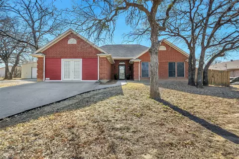 1404 Brush St, Bridgeport, TX 76426