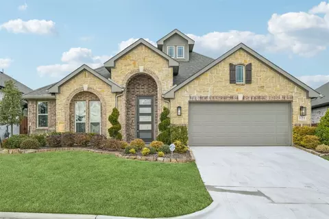 121 Emperor Oak Ct, Balch Springs, TX 75181