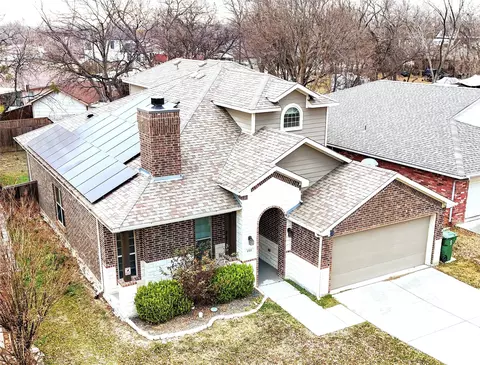 4511 W Lake Highlands Dr, The Colony, TX 75056