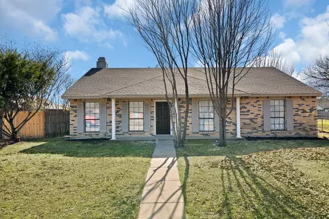 501 Justice St, Cedar Hill, TX 75104