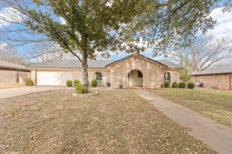 1108 Trace Rd, Cleburne, TX 76033