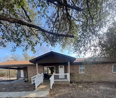 3062 Ranch Rd, Athens, TX 75751