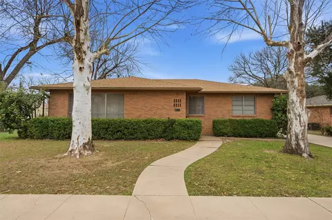 511 S Harrison St, West, TX 76691