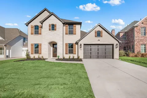 906 Highlands Ave, Aledo, TX 76008