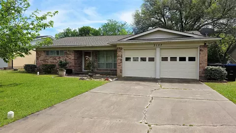 3107 Eastland Ave, Greenville, TX 75402