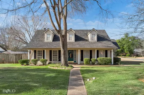 2119 Surrey Ln, Bossier City, LA 71111