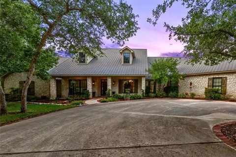 840 Winding Trl, Crawford, TX 76638
