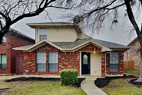 2921 Menlo Park Ln, Carrollton, TX 75007