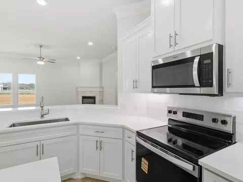 1318 Oleander Dr, Tolar, TX 76476 photo 10