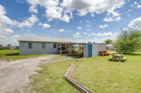 8312 Alston Ct, Joshua, TX 76058