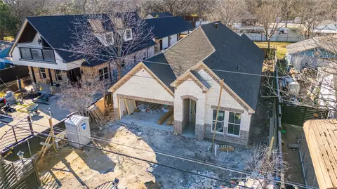 2215 Crystal Dr, Balch Springs, TX 75180