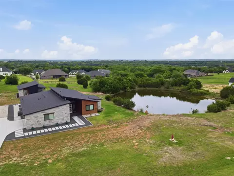 238 Martin Dr, Granbury, TX 76049