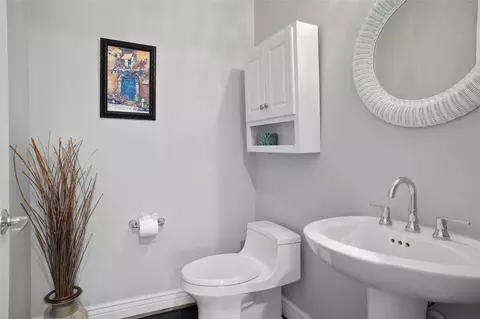 Bath - 8700 Crestview Dr, Denton, TX 76207 photo 3 of 3