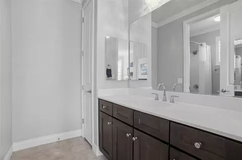 Bath - 8700 Crestview Dr, Denton, TX 76207 photo 2 of 3