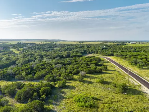 1090 Creek Crossing Rd, Nemo, TX 76070 photo 3