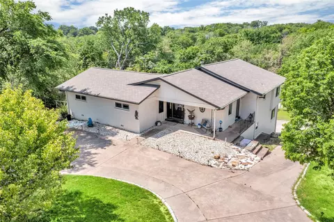 110 Vanshire Rd W, Lakeside, TX 76108