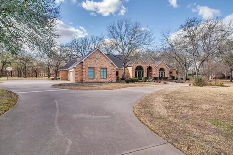 7 Bluebonnet Trl, Greenville, TX 75402