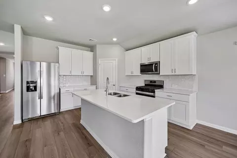 6632 Creek Edge Cir, Fort Worth, TX 76123